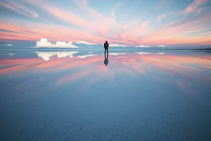 Fotografía en el Salar de Uyuni: guía completa para capturar el espejo, las perspectivas y el cielo nocturno